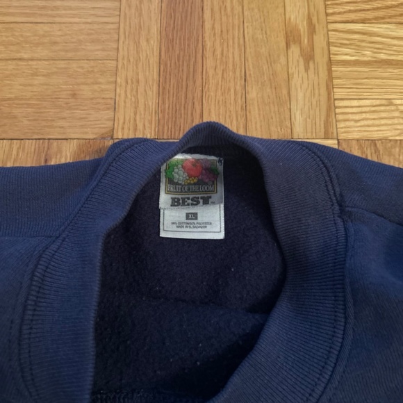 Vintage Tommy Hilfiger Sports Embroidered Sweatshirt - Picture 4 of 4